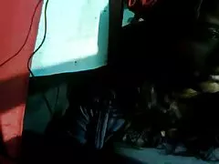 Un homme révèle une fille irritable dans film francais x video la bouche