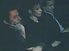Au bureau, film porno américain deux salopes russes baisent dans tous les trous.