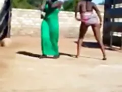 Beauté russe trouvé l'un des vagins pour faire film de sexe en français gratuit des trous.